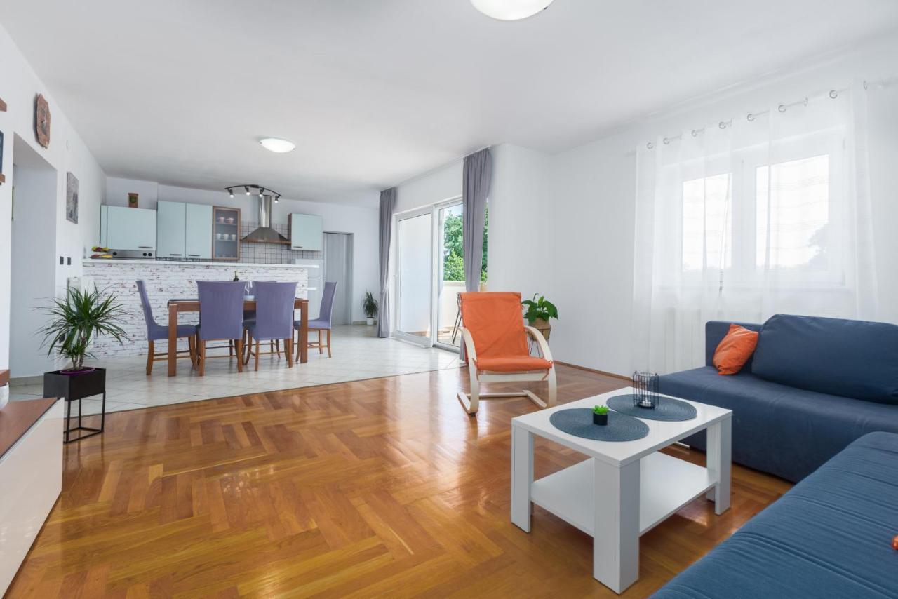 Apartments Emil PUY Exterior foto